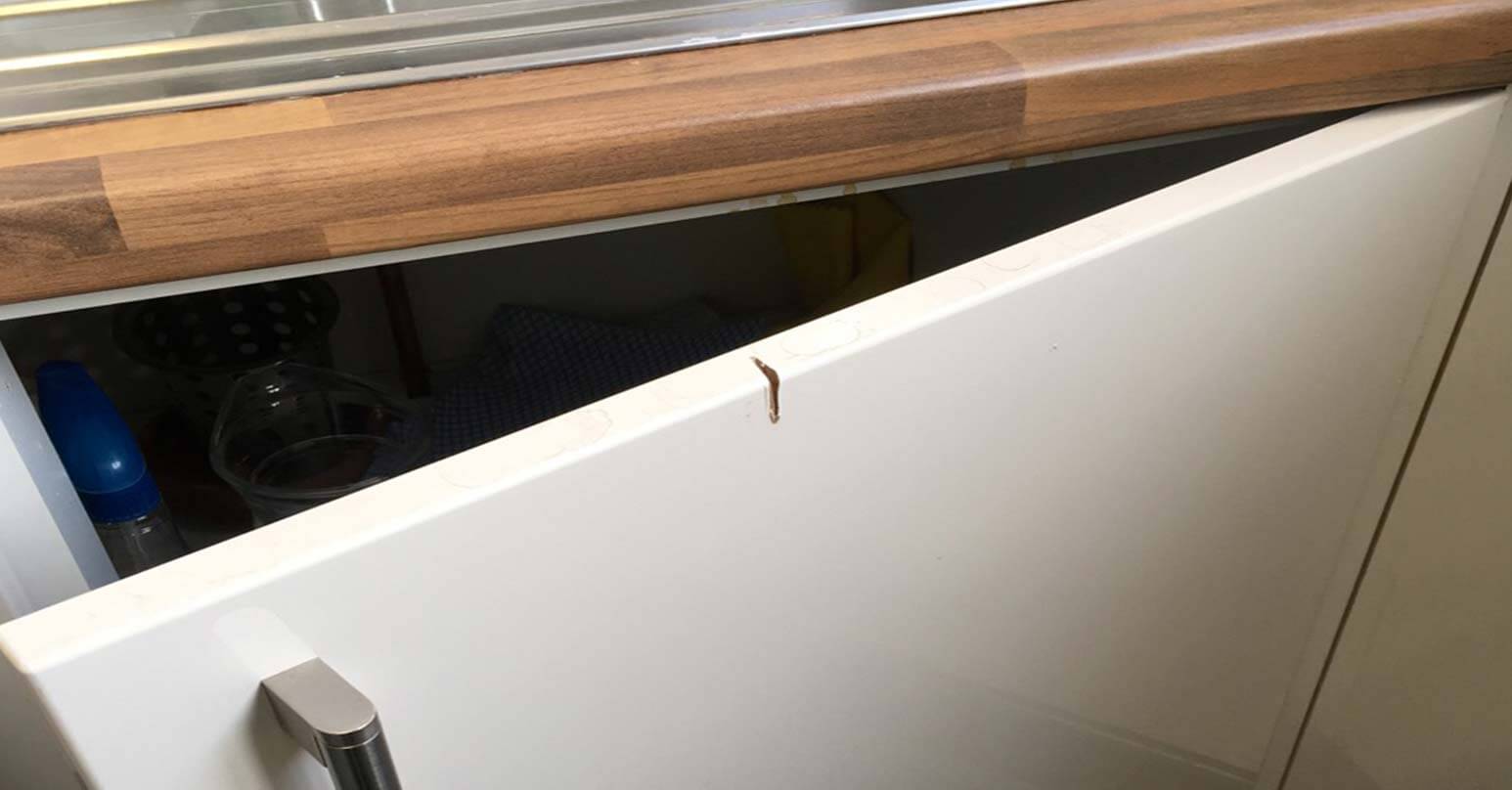Kitchen Unit Repair Services Plastic, How To Remove Scratches From High Gloss Kitchen Units