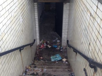 Damaged glazed bricks